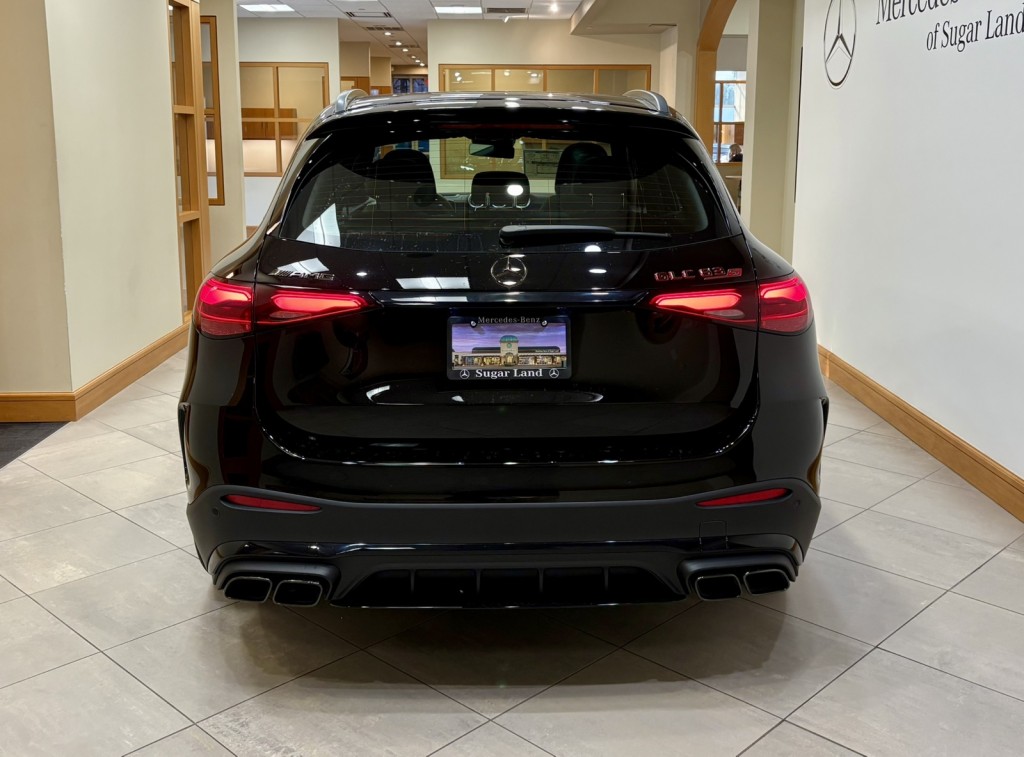 2025 Mercedes Benz GLC AMG 63 4MATIC photo 4