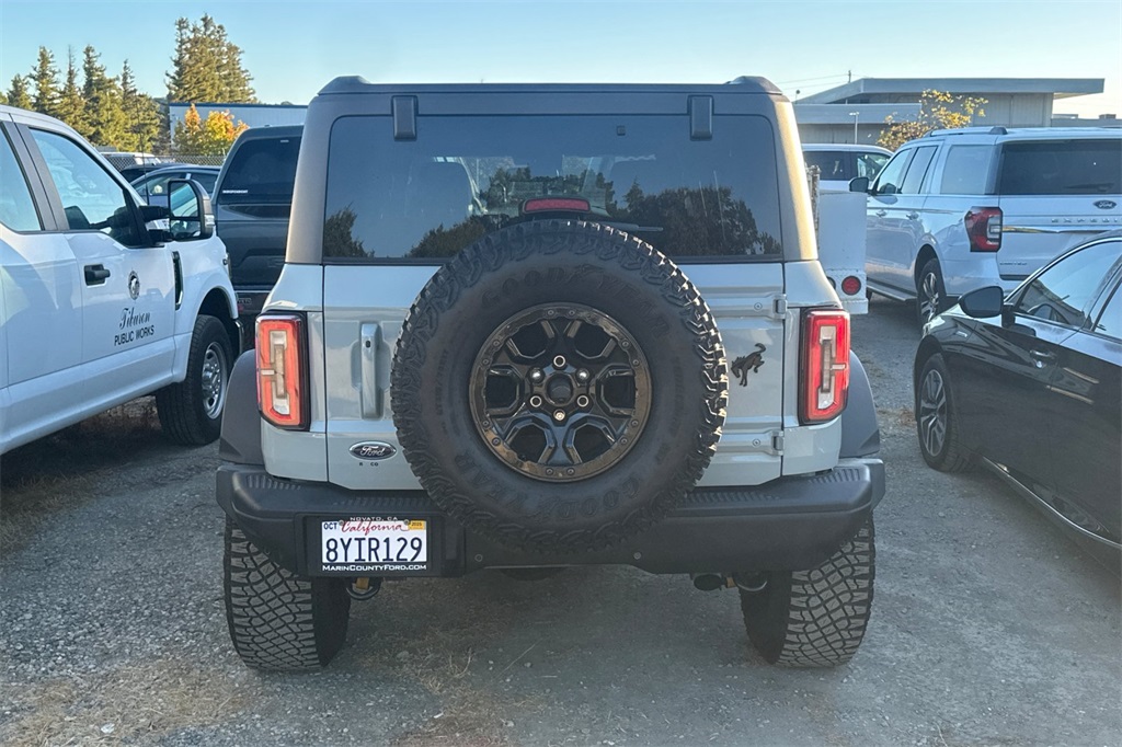 2021 Ford Bronco First Edition photo 3