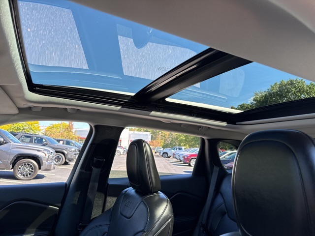 2021 Jeep Cherokee Limited photo 32