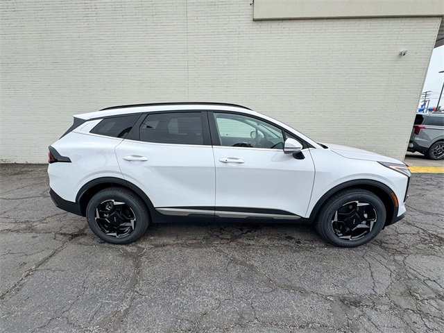 2026 Kia Sportage EX photo 3
