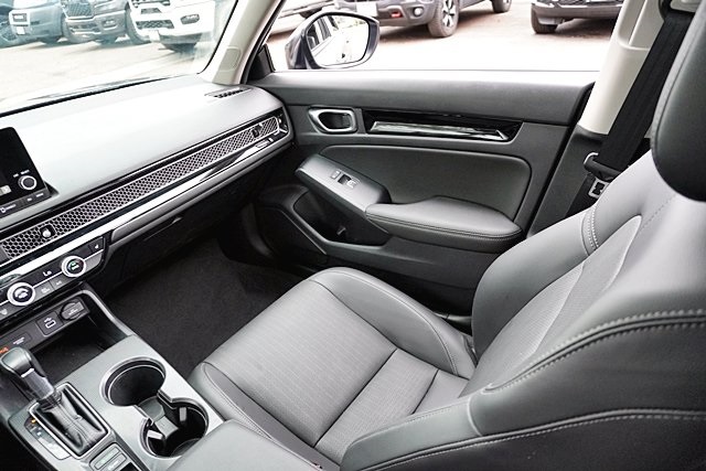 Used 2024 Gray Honda EX-L image 22