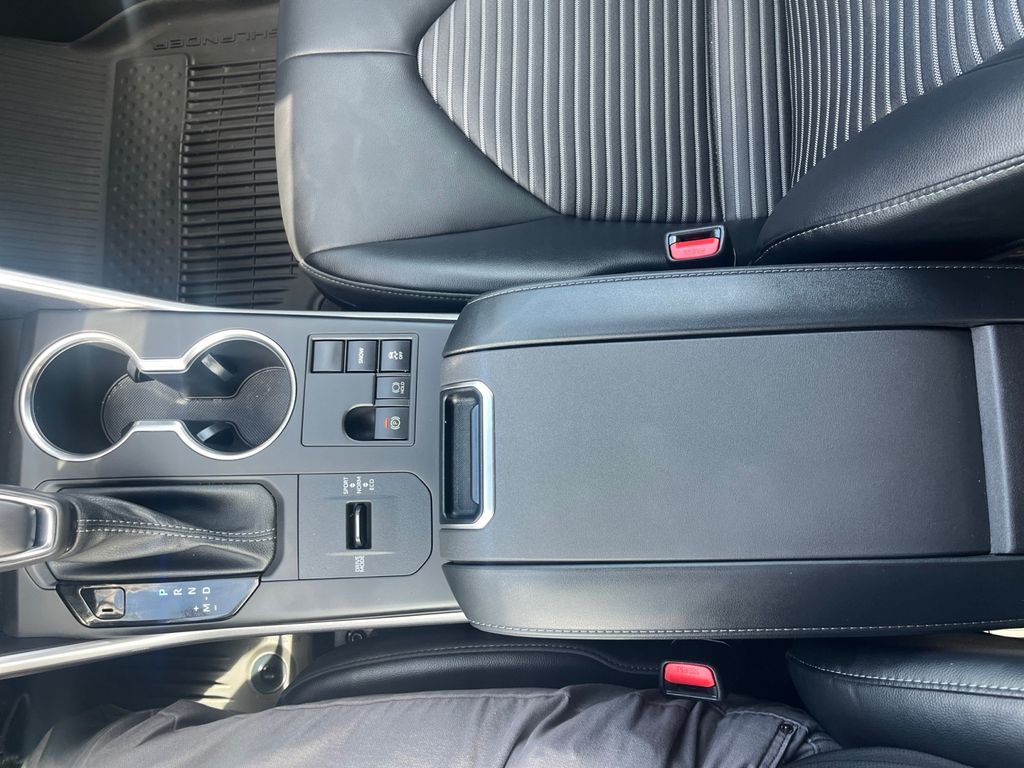 2023 Toyota Highlander XSE photo 22