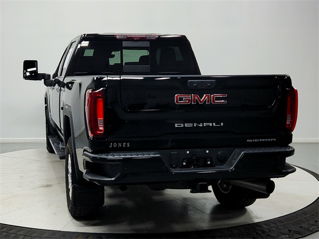 2022 Gmc Sierra 3500 HD Denali photo 2