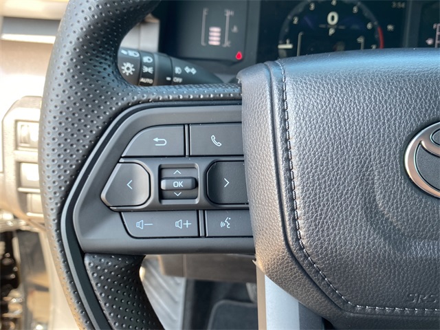 2025 Toyota Tacoma SR5 4x4 Double Cab photo 19