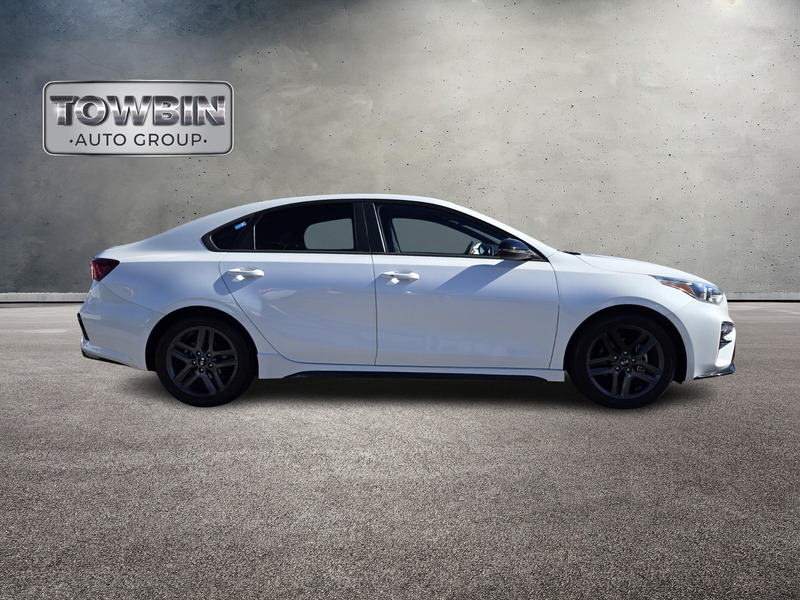 2021 Kia Forte GT-Line photo 3