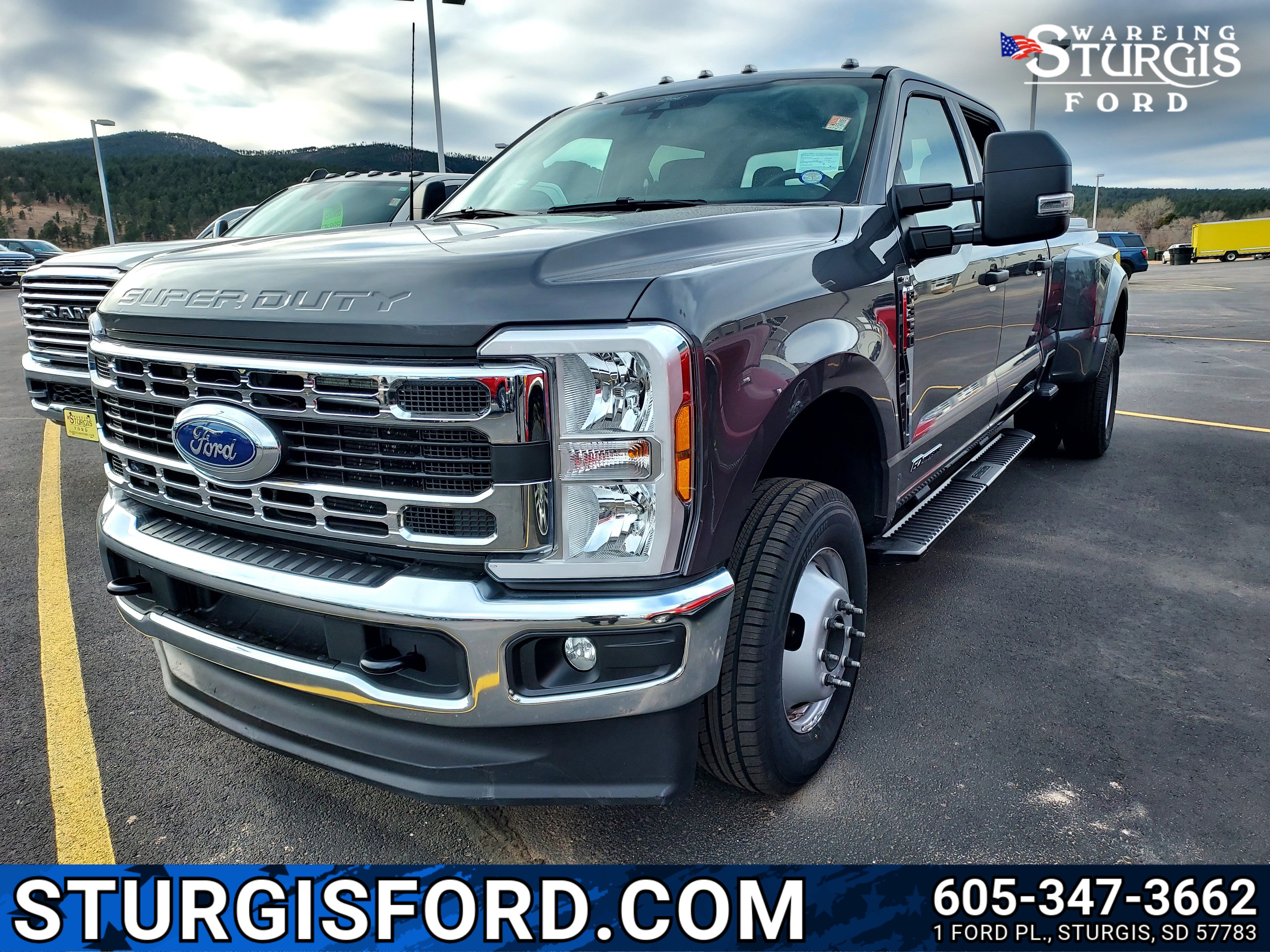 2025 Ford F-350 Super Duty XLT's photo
