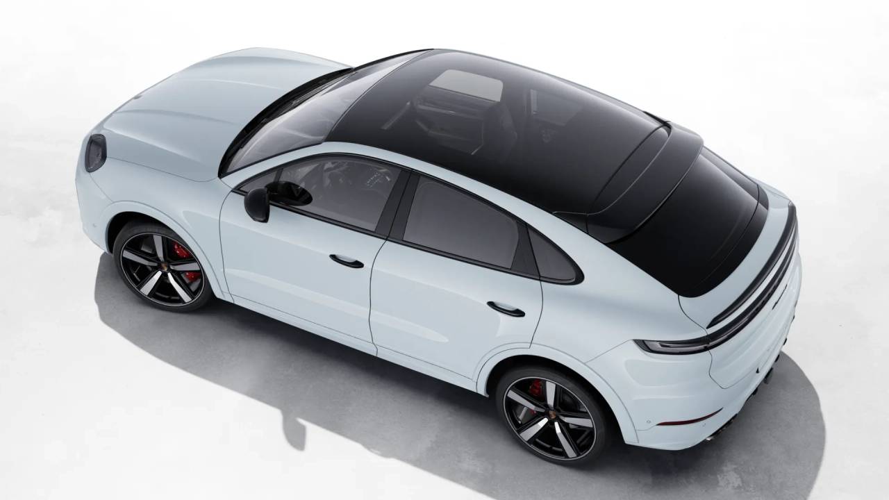 2025 Porsche Cayenne Coupe S photo 4