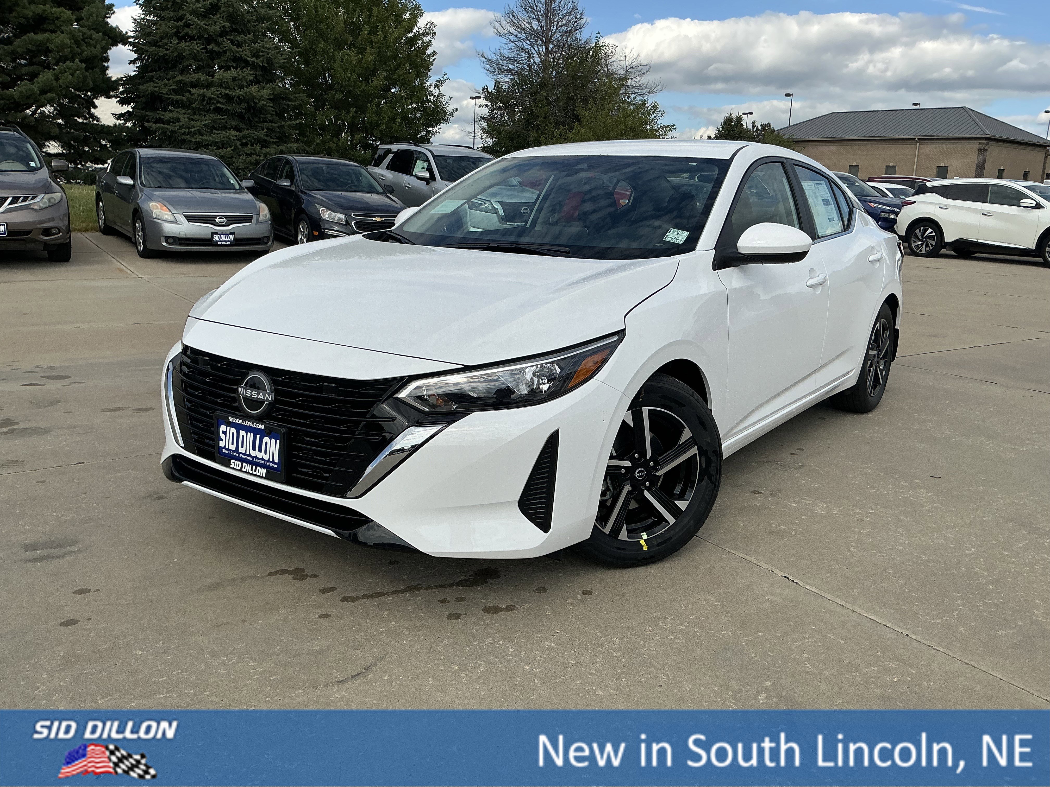 2025 Nissan Sentra SV's photo