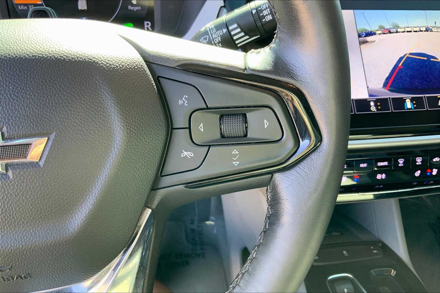 2022 Chevrolet Bolt EUV Premier photo 22