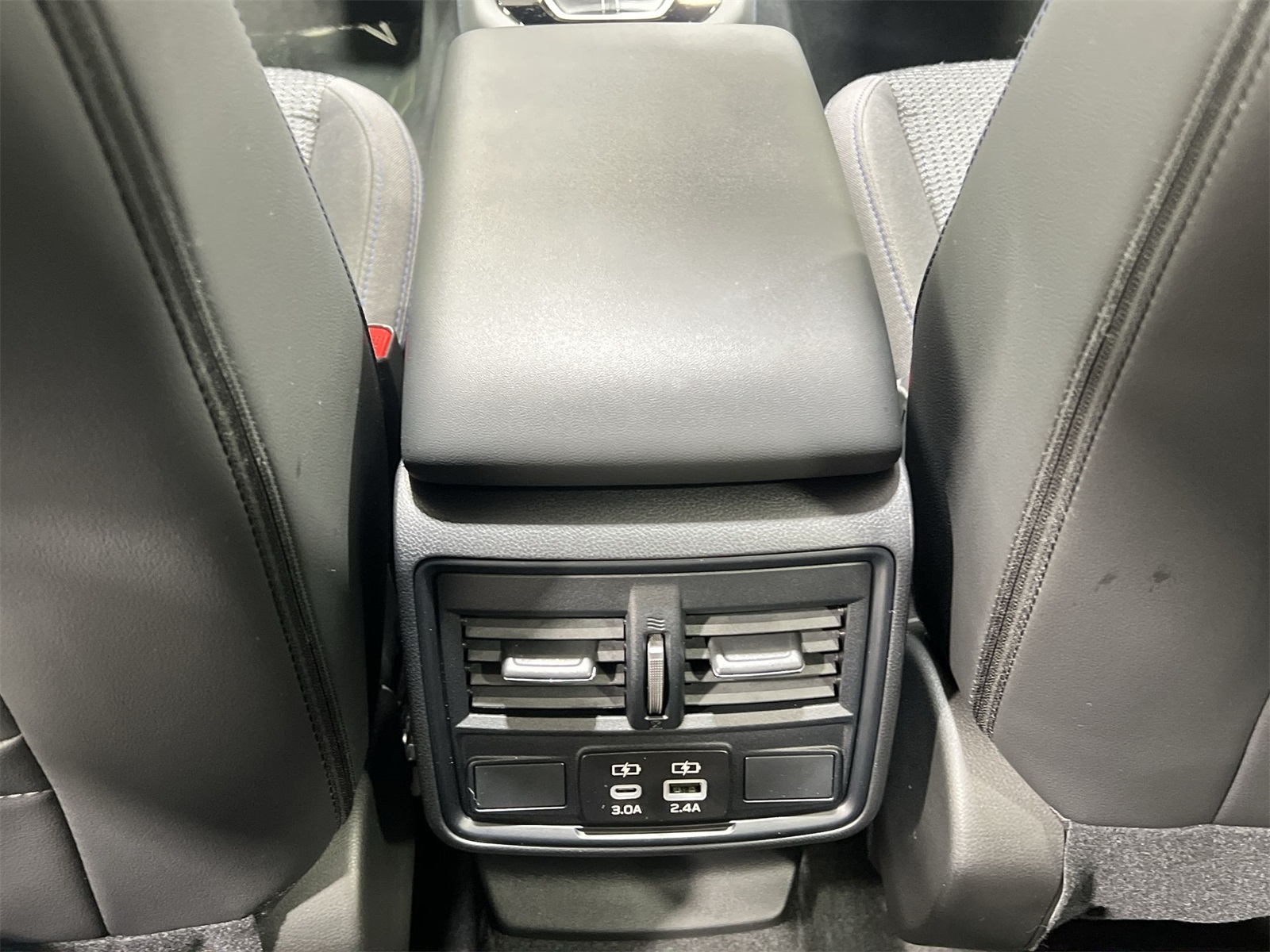 2025 Subaru Forester Premium photo 20