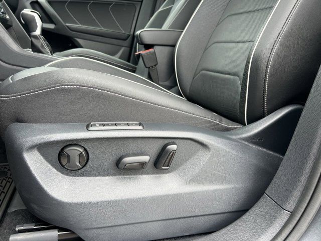 2024 Volkswagen Tiguan SEL R-Line photo 3