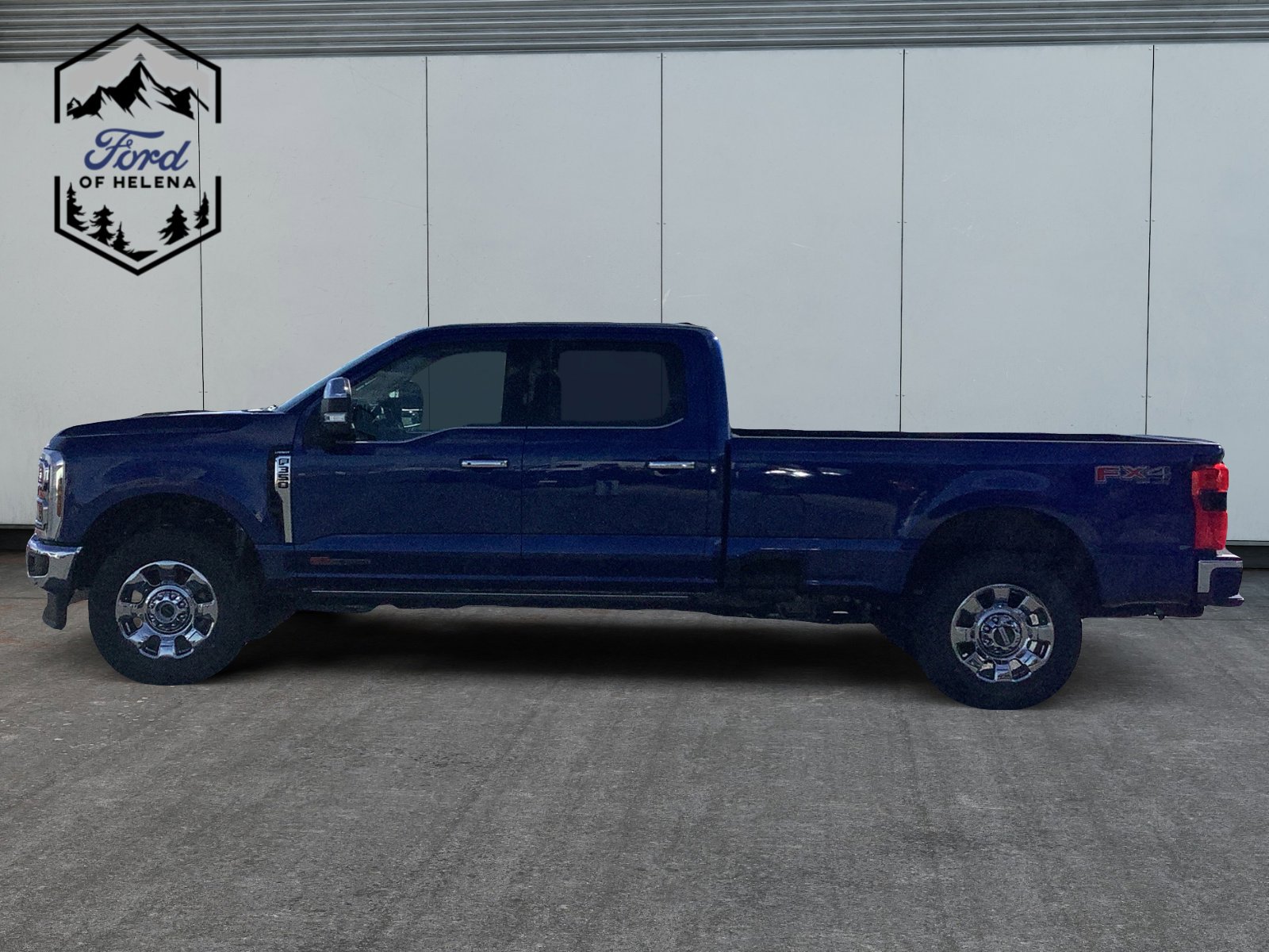 2026 Ford F-350 Lariat photo 2