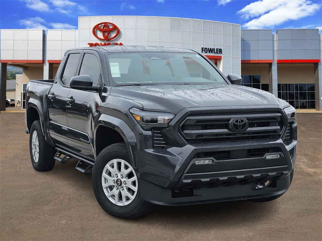 2025 Toyota Tacoma SR5's photo