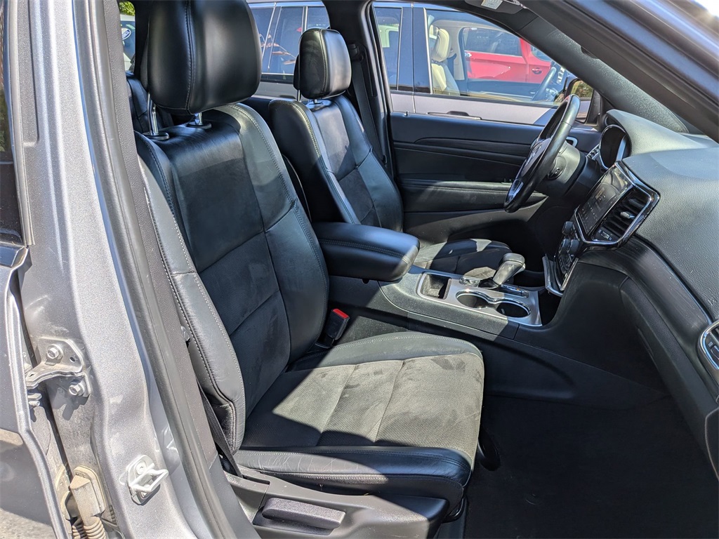 2020 Jeep Grand Cherokee Altitude photo 25
