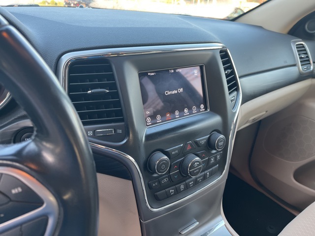 2021 Jeep Grand Cherokee Laredo E photo 23