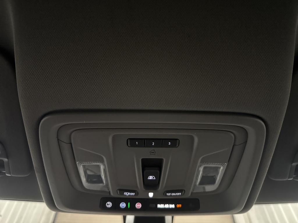 2020 Chevrolet Silverado 1500 RST photo 14