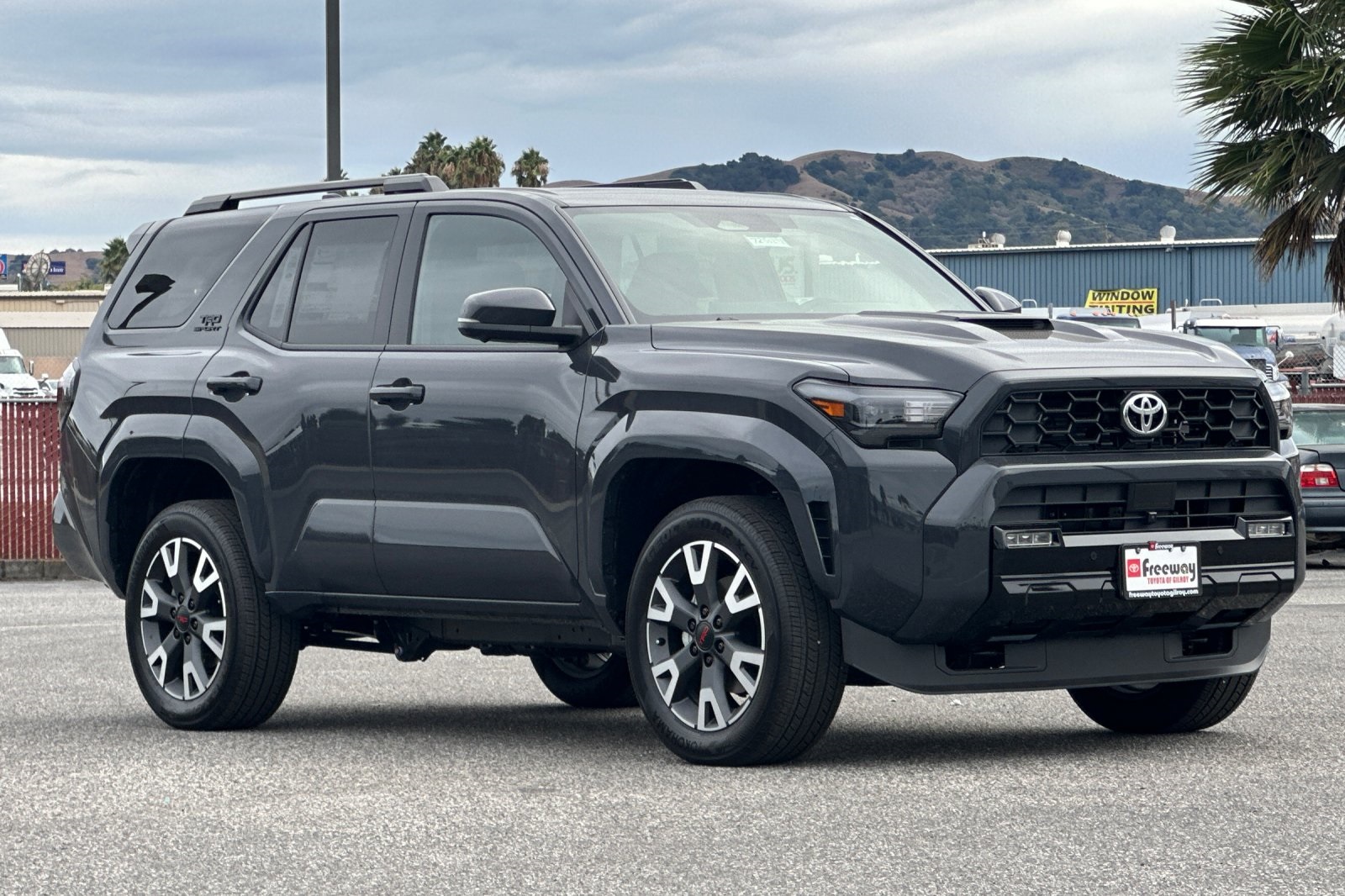 2025 Toyota 4Runner TRD Sport Premium photo 2
