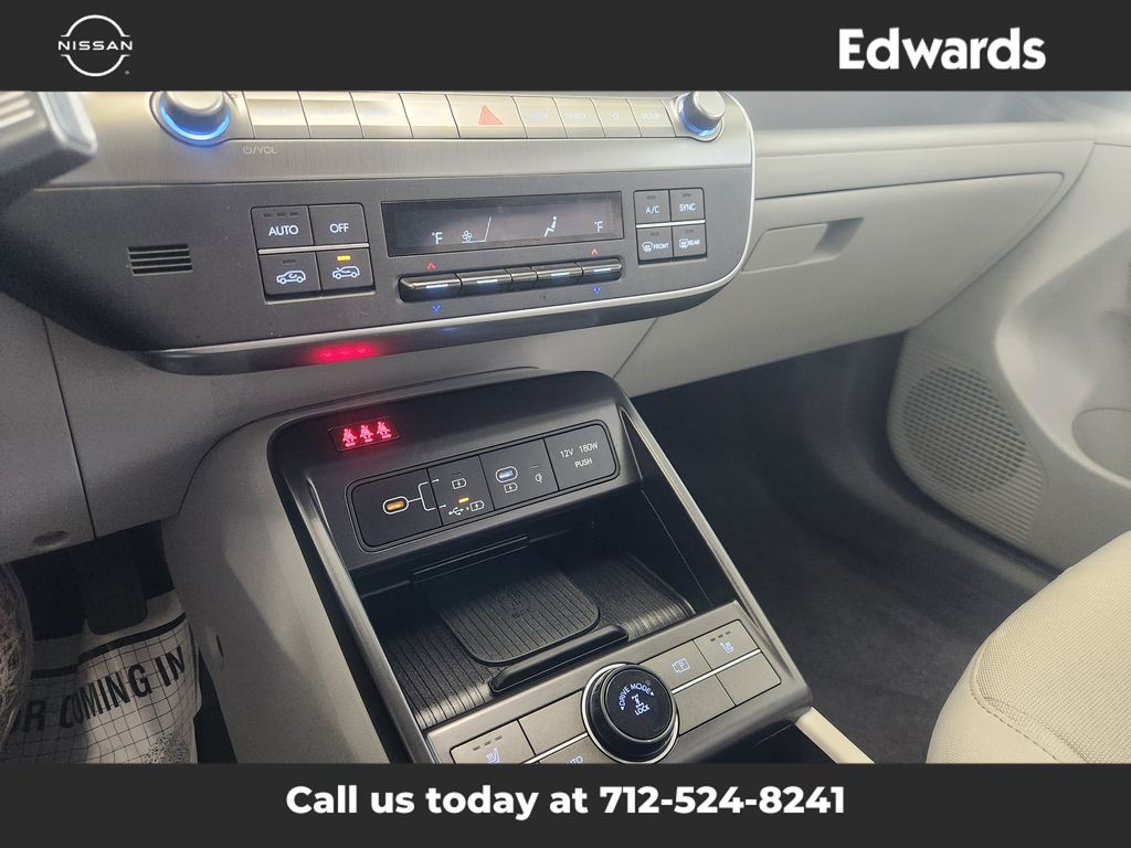 2024 Hyundai Kona SEL photo 22