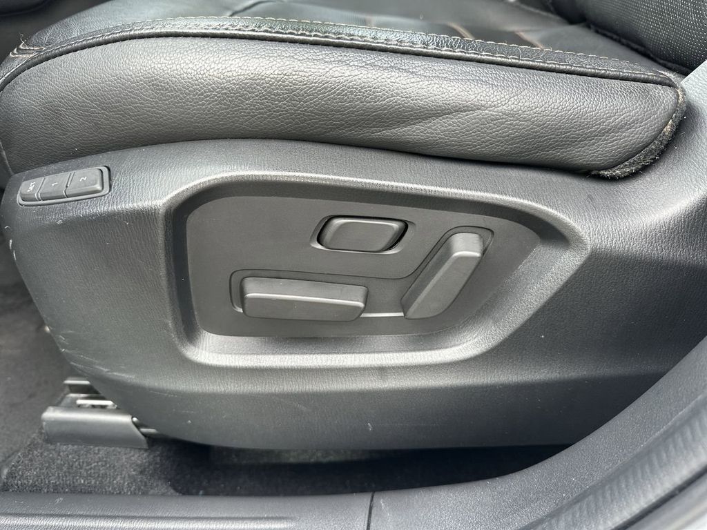 2022 Mazda CX-5 2.5 S Preferred photo 16