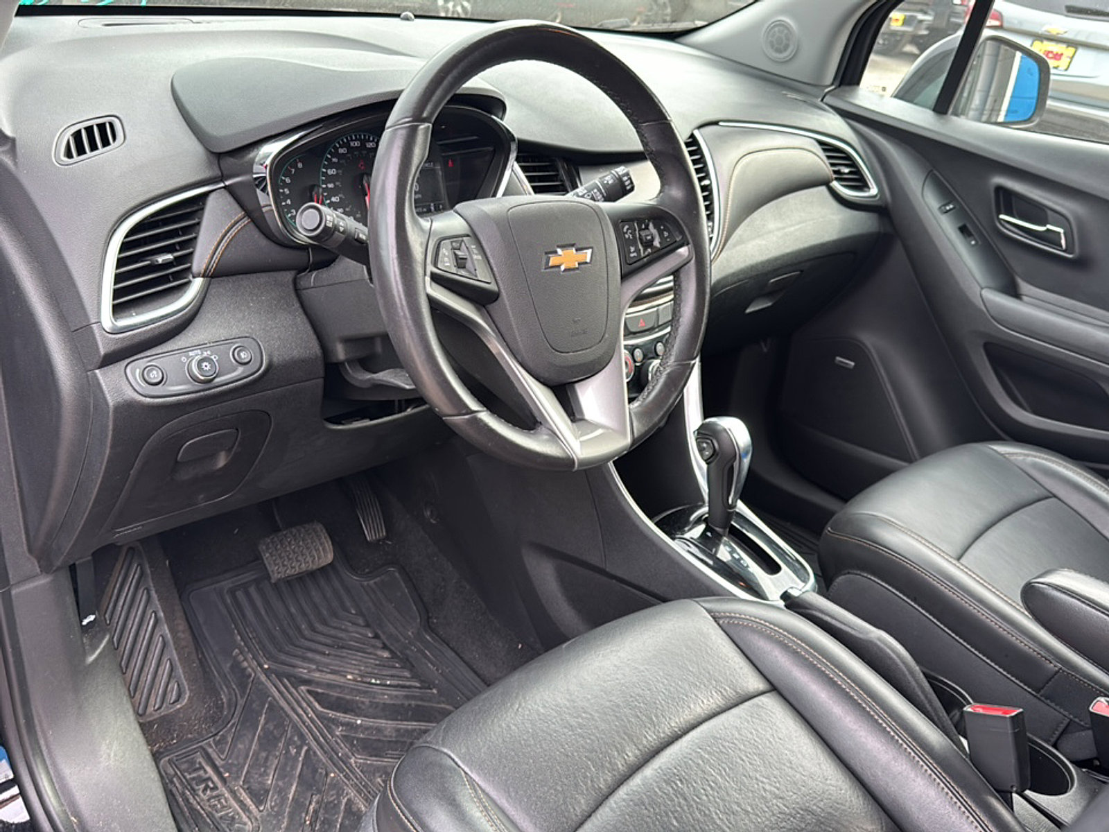 2020 Chevrolet Trax Premier photo 5