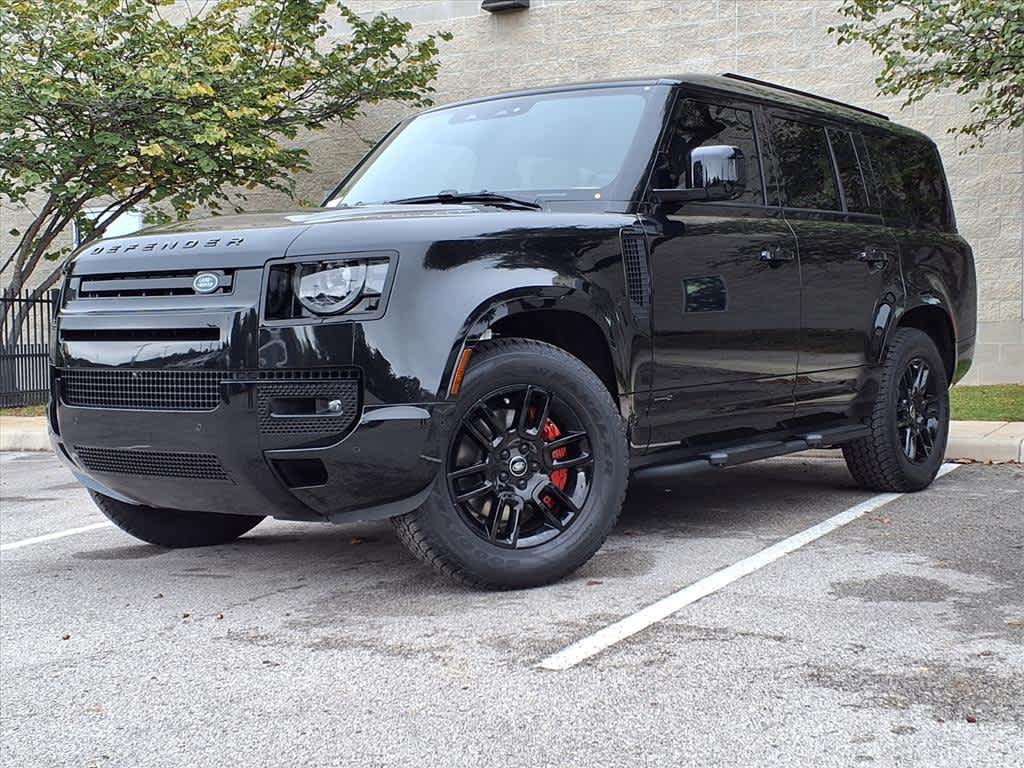 2025 Land Rover Defender X's photo