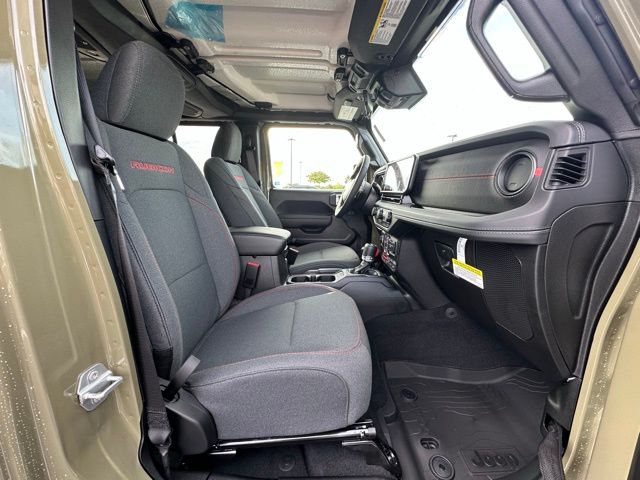 2025 Jeep Wrangler Rubicon photo 30