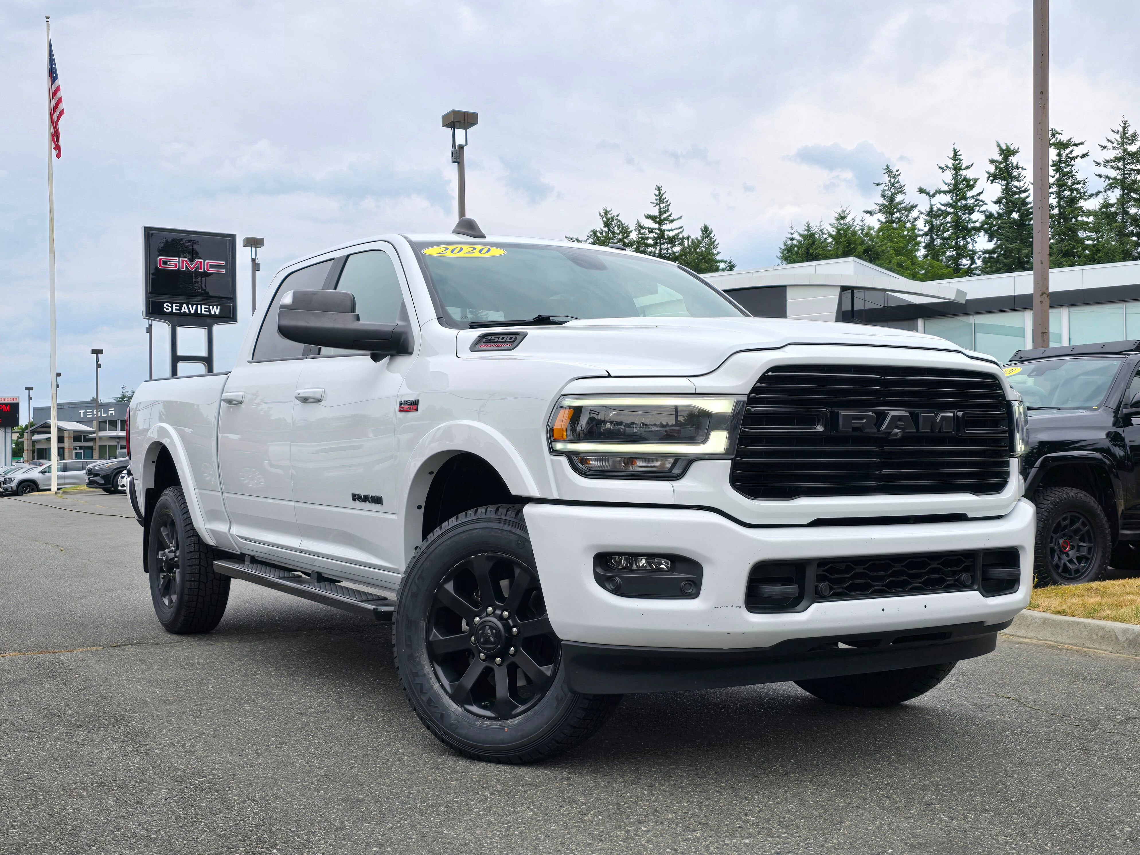 Used 2020 White Ram Laramie image 1