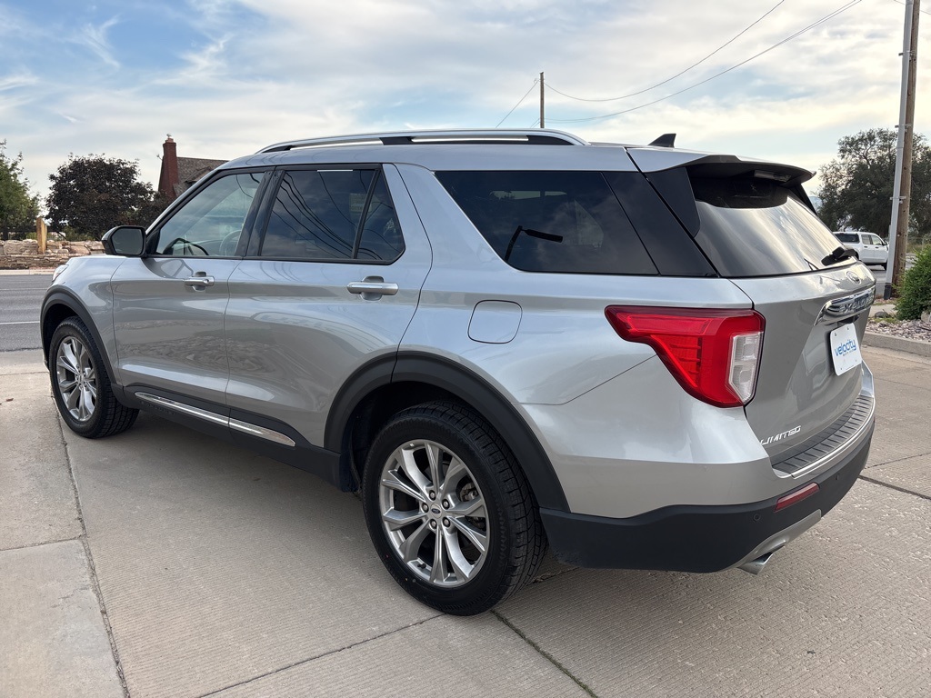 2023 Ford Explorer Limited photo 7