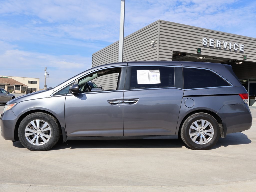 Used 2016 Honda Odyssey SE with VIN 5FNRL5H34GB137013 for sale in Ozark, MO