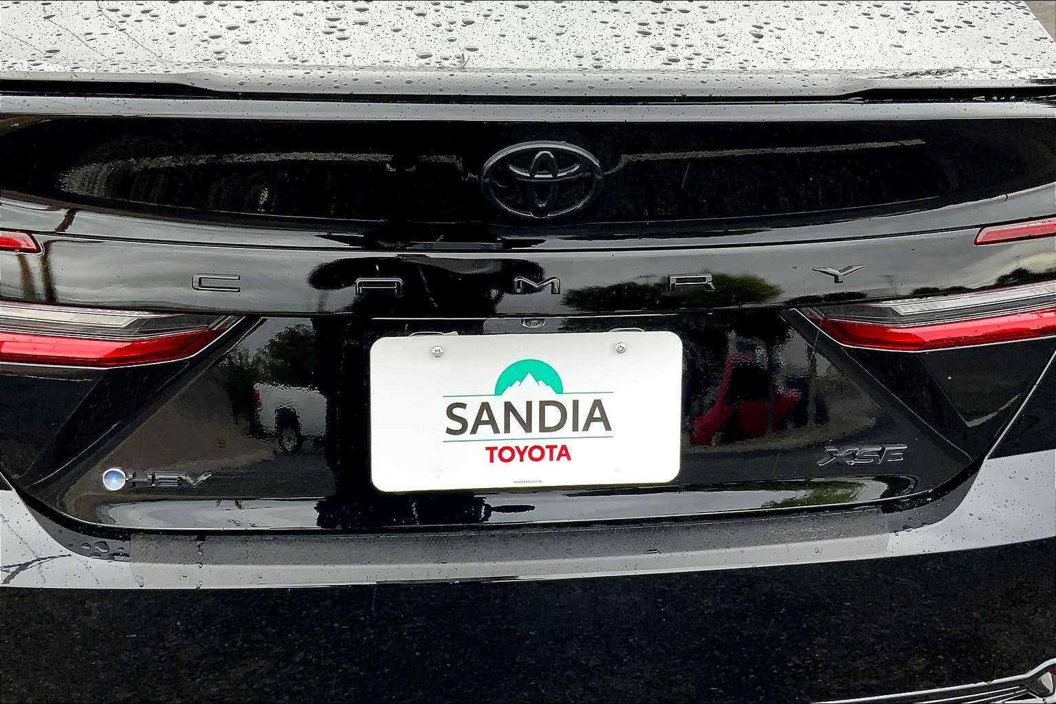 2025 Toyota Camry XSE photo 9