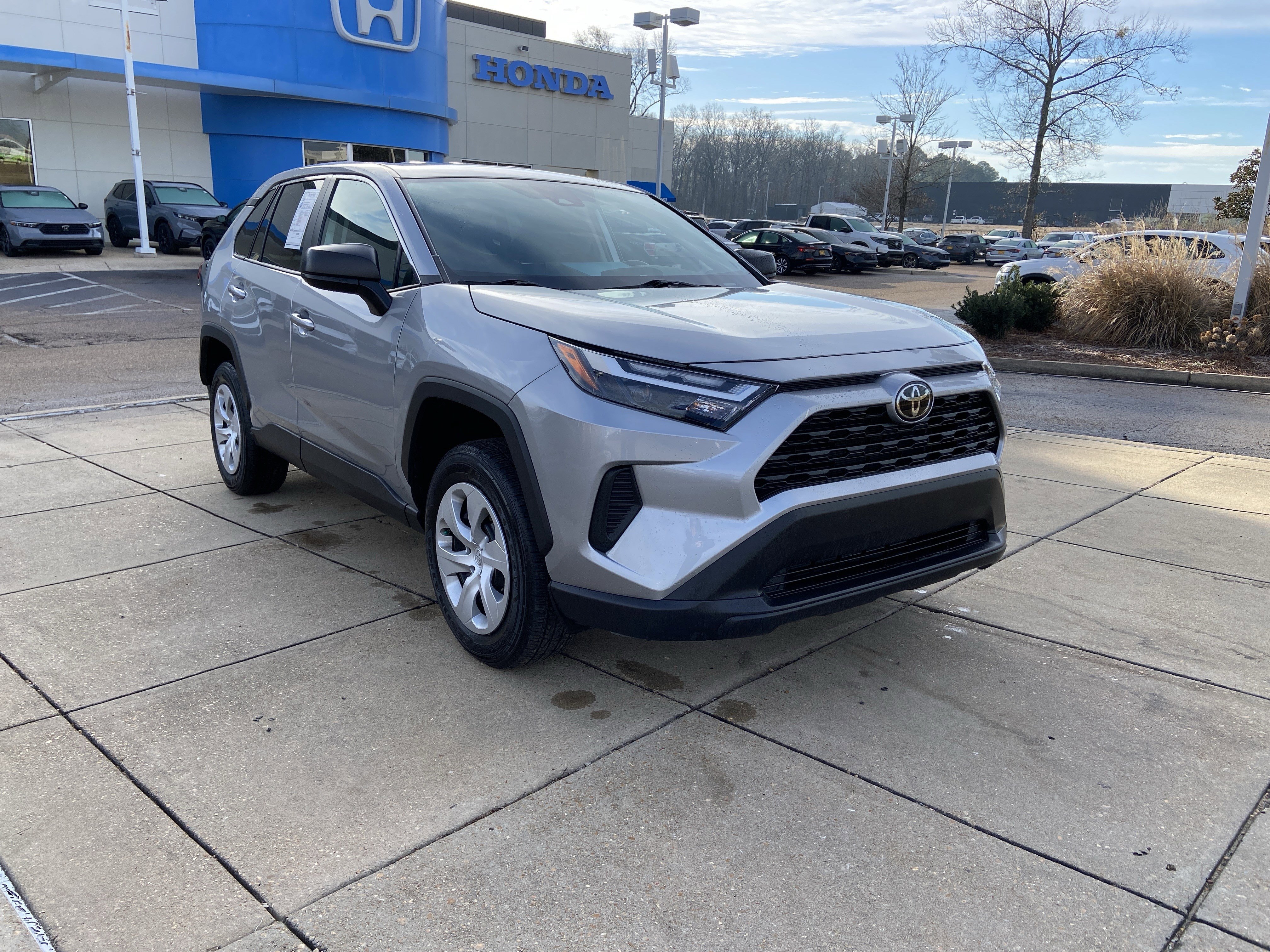 Used 2025 Toyota RAV4 LE with VIN 2T3F1RFVXSW497703 for sale in Northfield, Minnesota