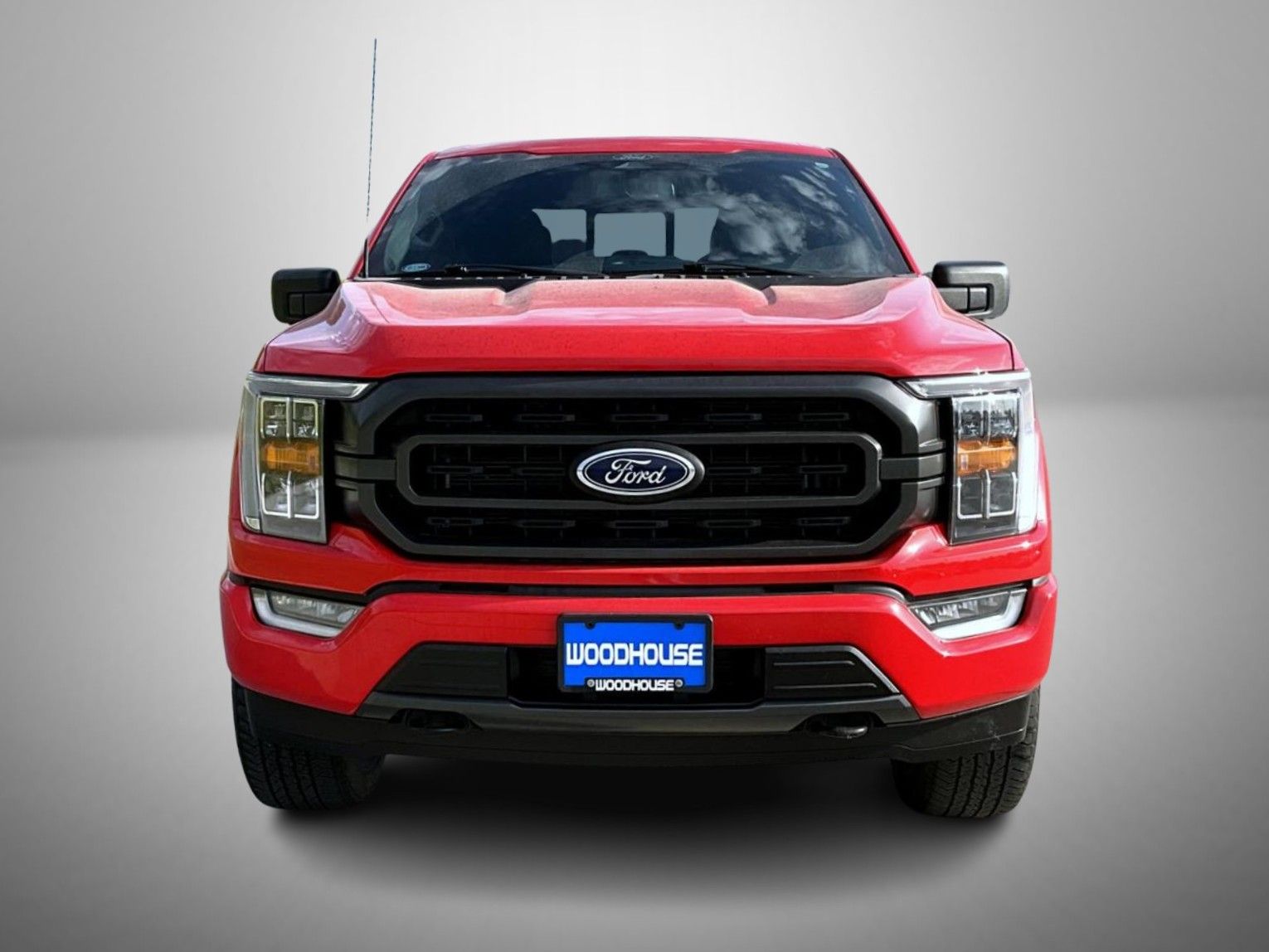 2022 Ford F-150 XLT photo 2