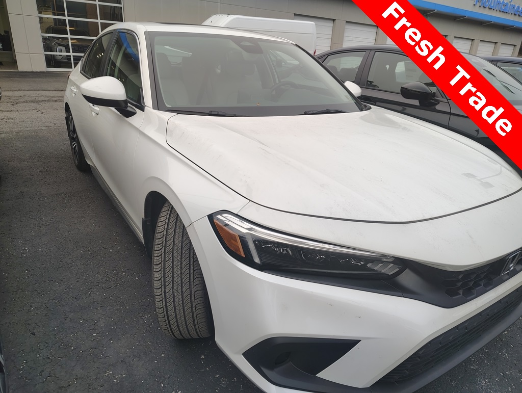 2024 Honda Civic Hatchback EX-L's photo