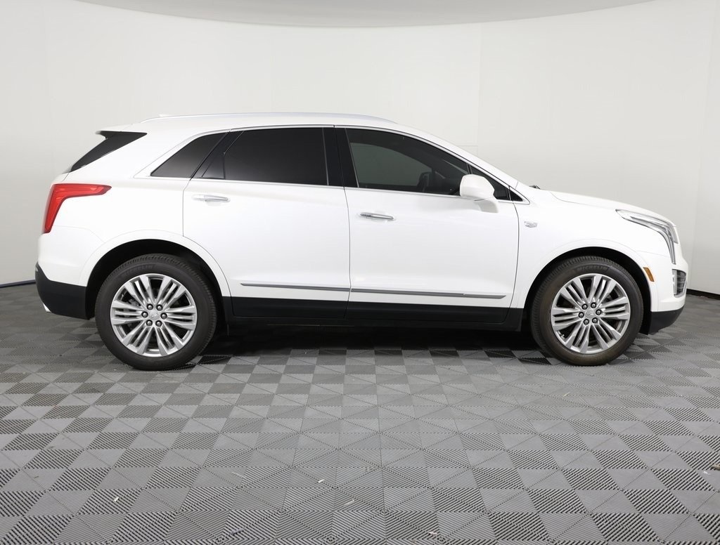 Used 2019 Cadillac XT5 Premium Luxury with VIN 1GYKNERS3KZ200746 for sale in Kansas City