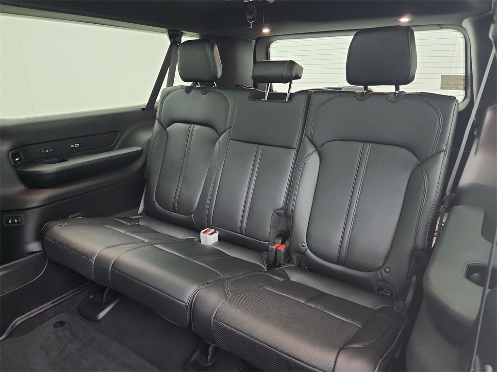 2025 Jeep Wagoneer L Series II photo 29