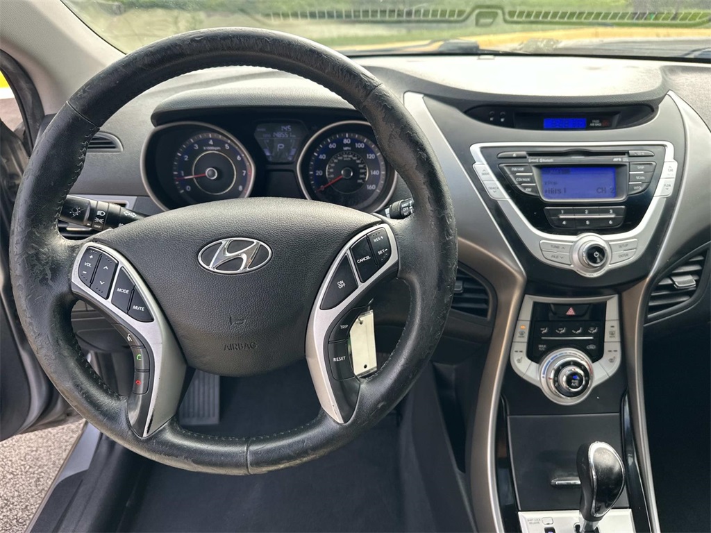 2011 Hyundai Elantra Limited photo 16