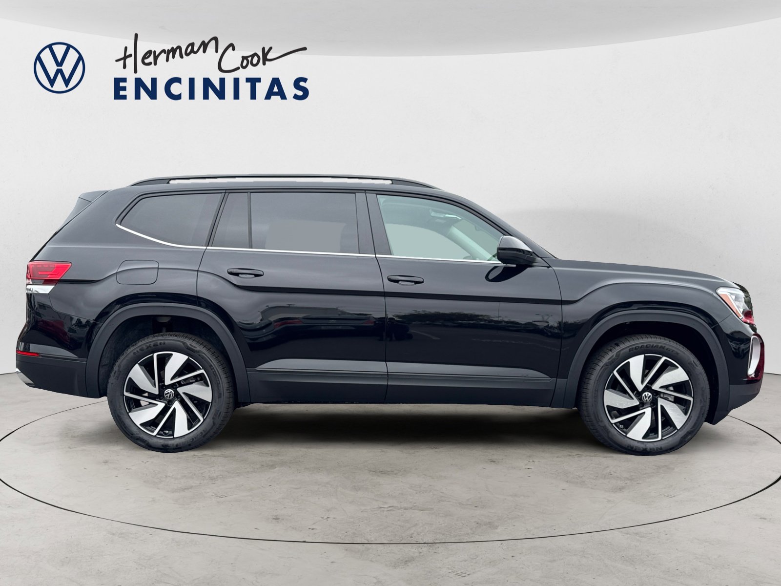 2025 Volkswagen Atlas SE Technology photo 6