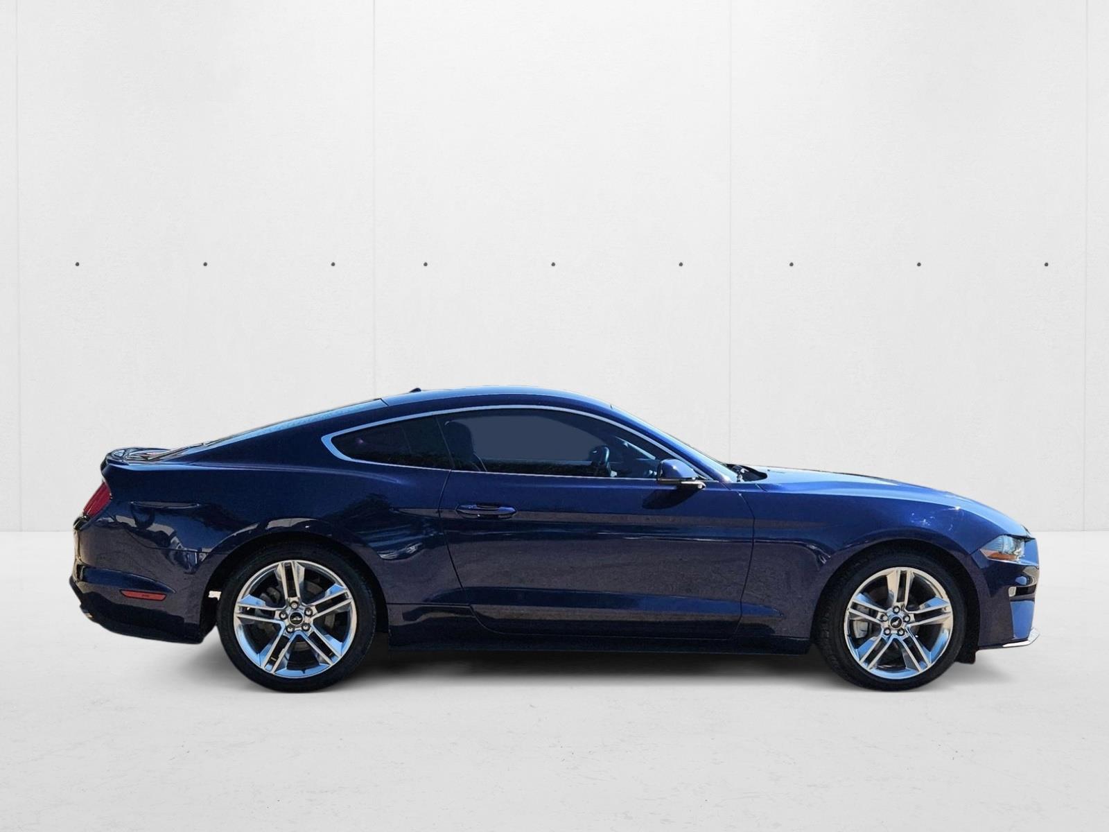 2018 Ford Mustang EcoBoost Premium photo 4