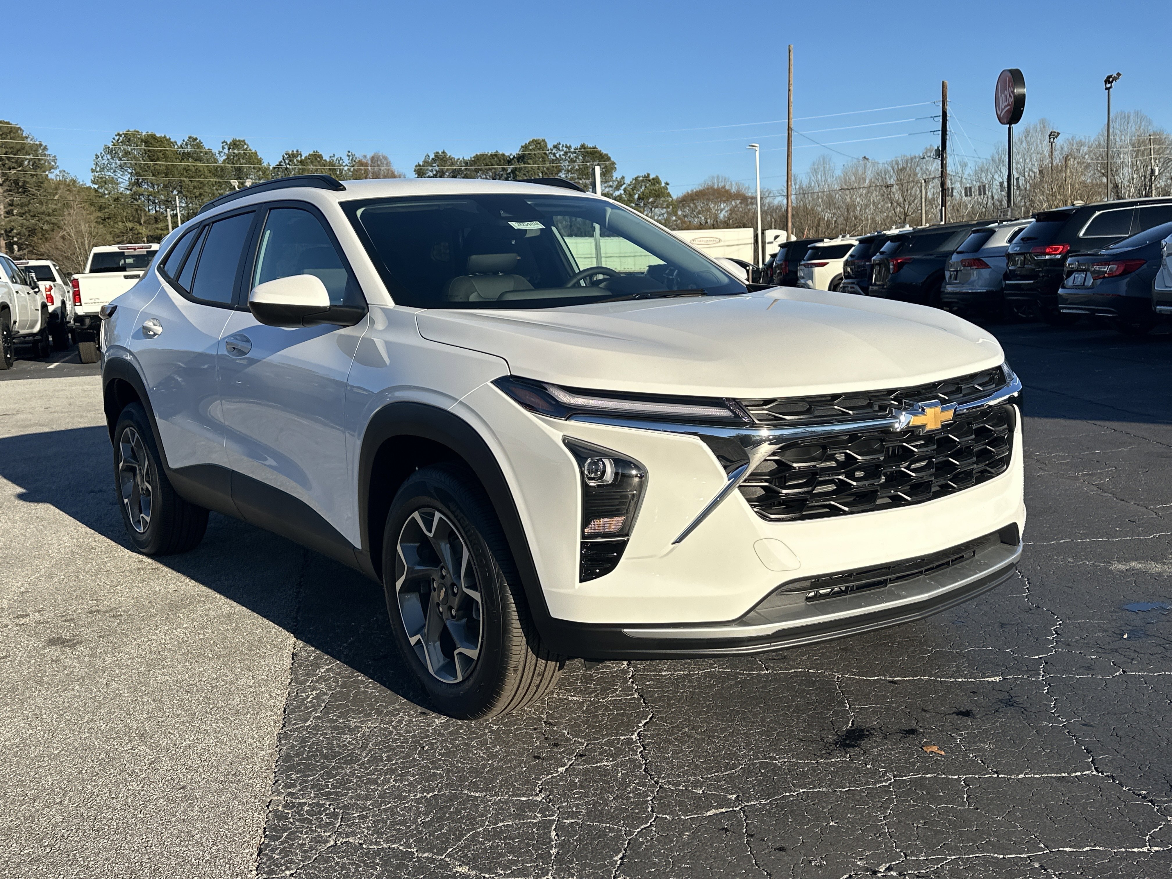 2026 Chevrolet Trax LT's photo