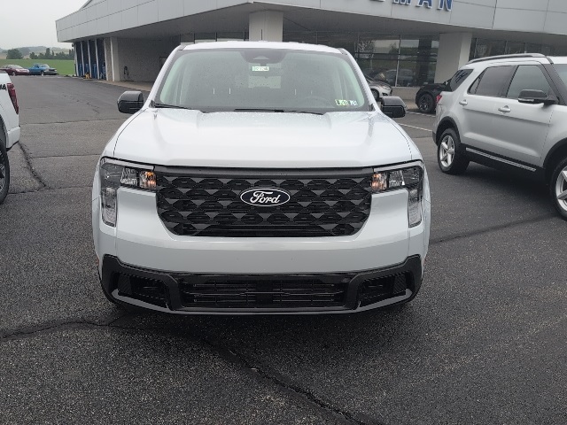 2025 Ford Maverick XLT photo 2