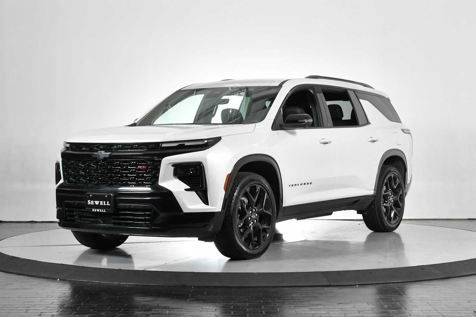 2025 Chevrolet Traverse RS's photo