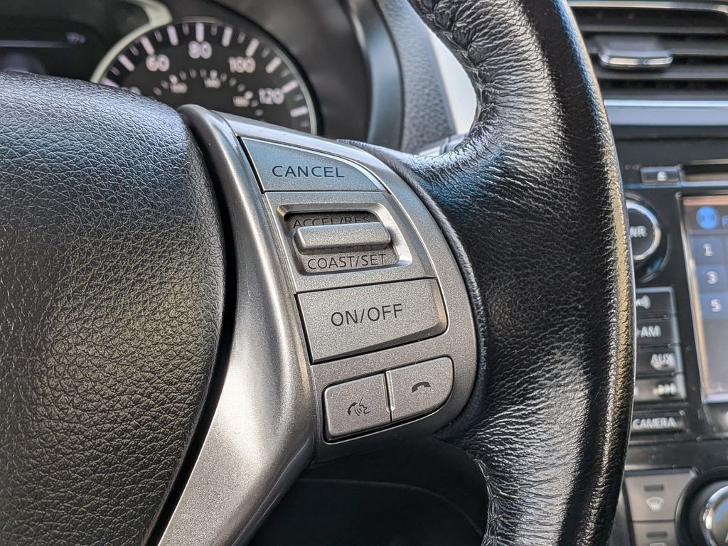2013 Nissan Altima 2.5 SV photo 15