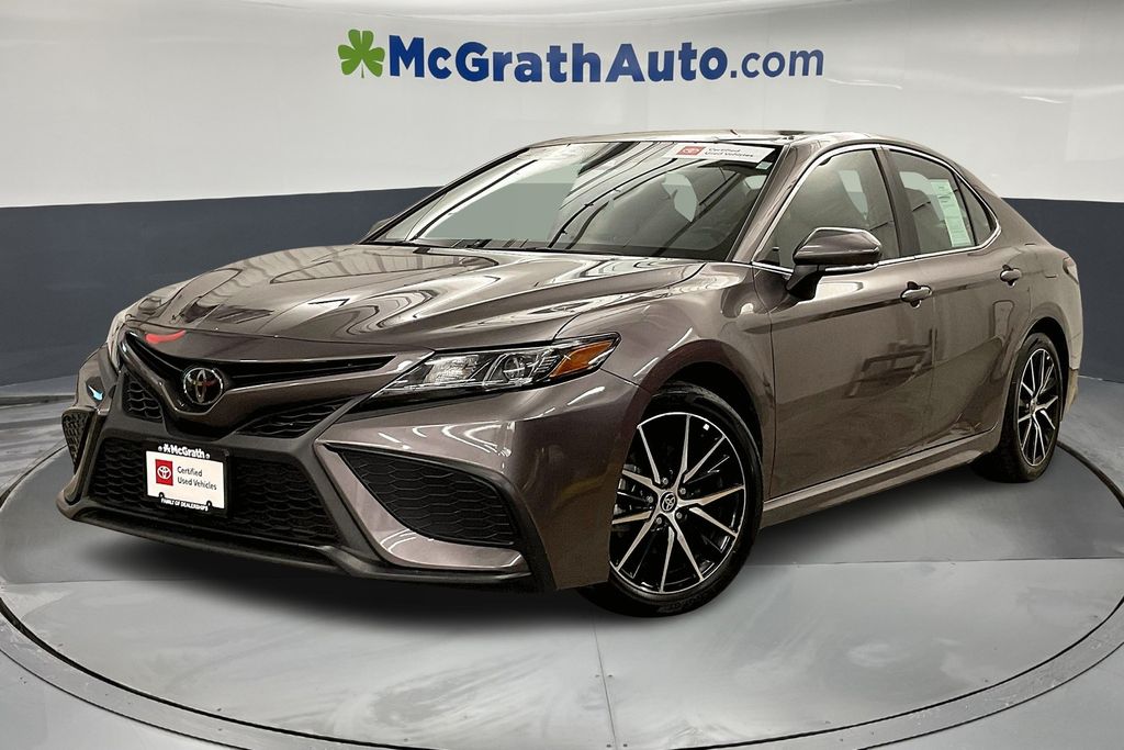 2023 Toyota Camry SE photo 2