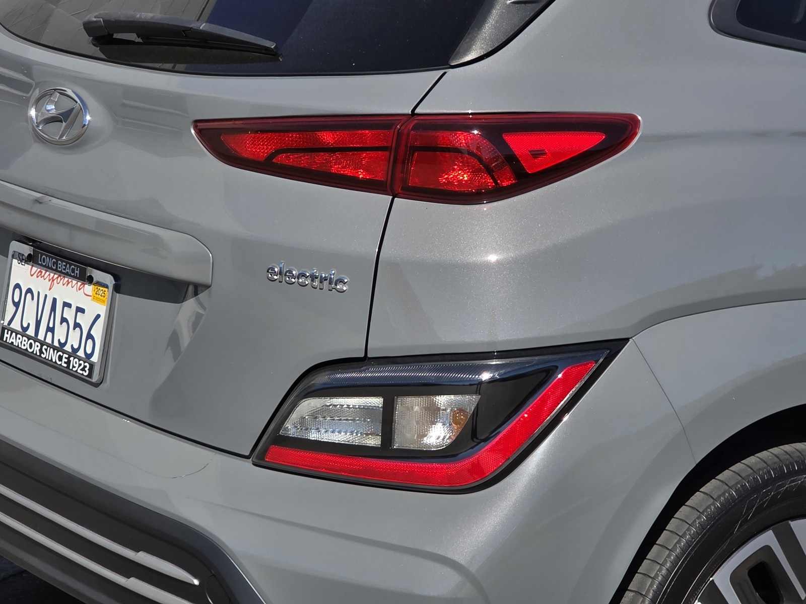 2022 Hyundai Kona Electric SEL photo 11