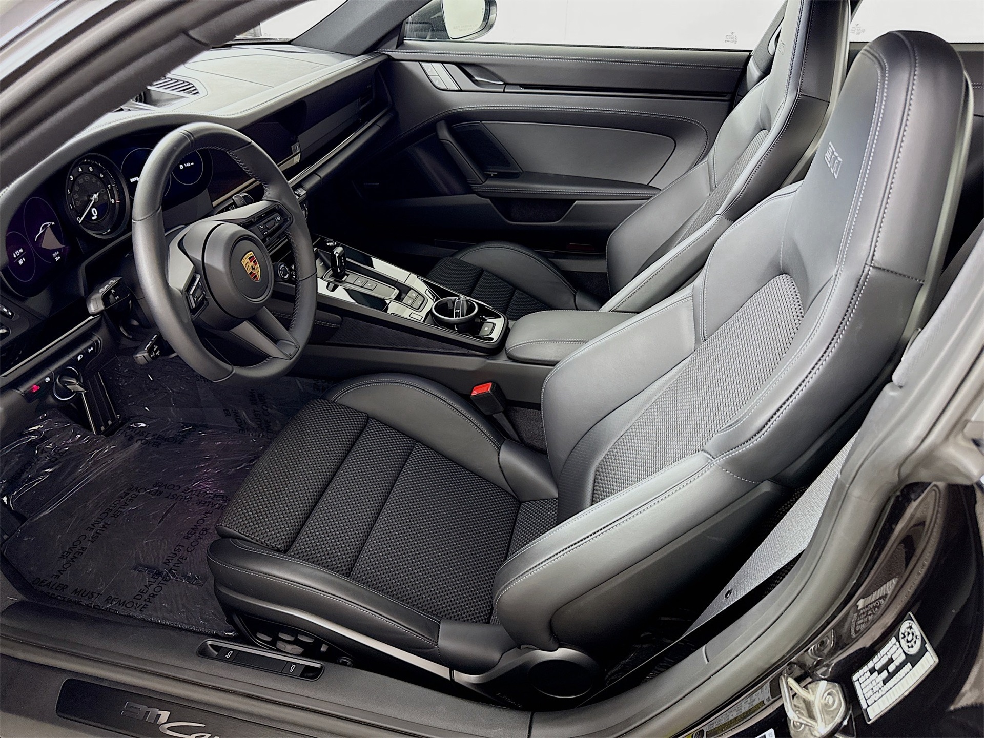 2024 Porsche 911 T photo 9