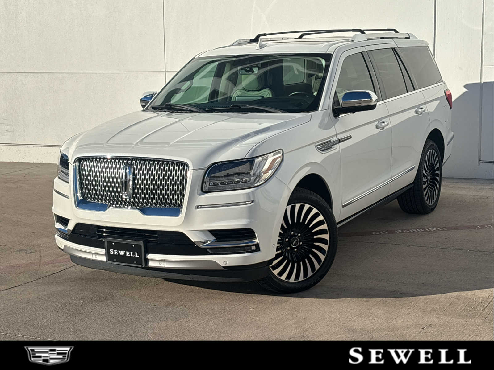 2020 Lincoln Navigator Black Label's photo