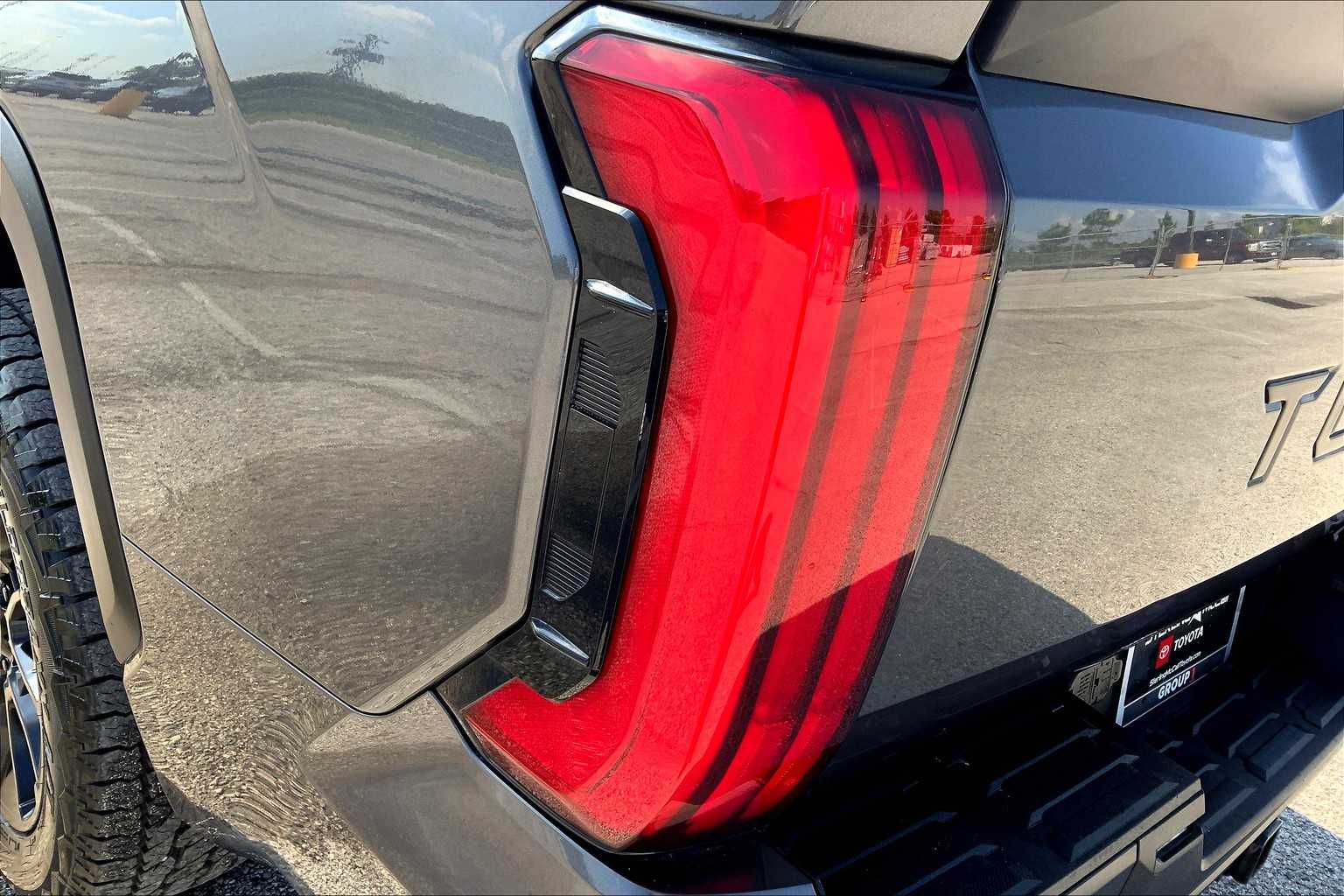 2023 Toyota Tundra SR5 CrewMax photo 27