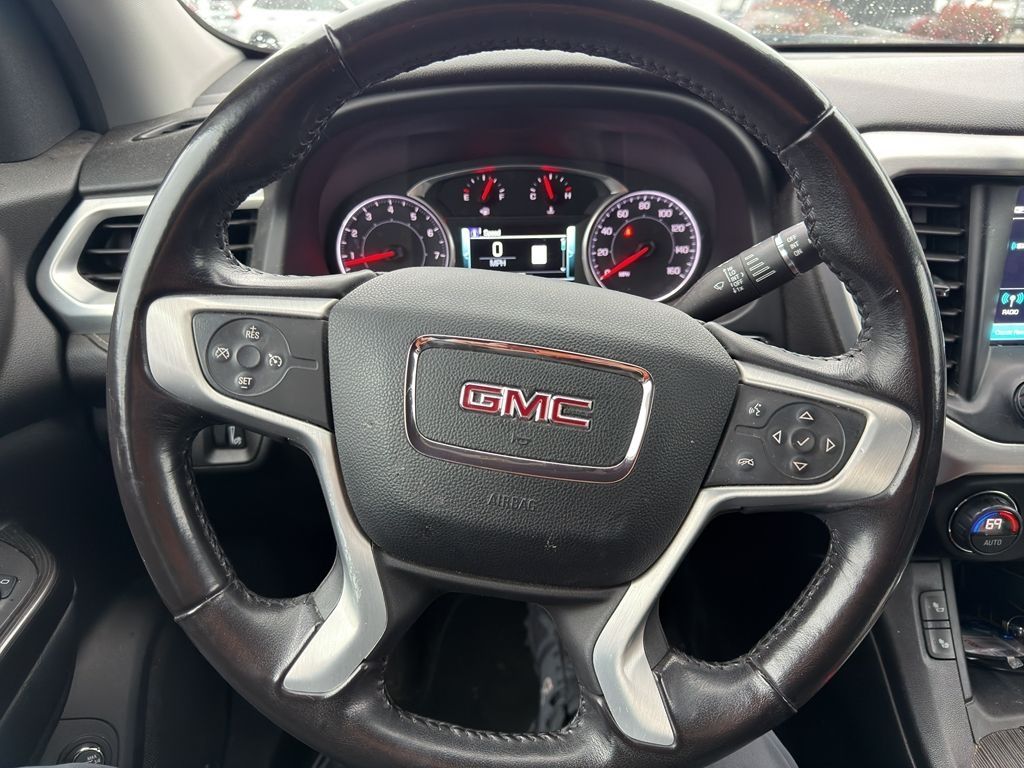 2019 GMC Acadia SL's photo