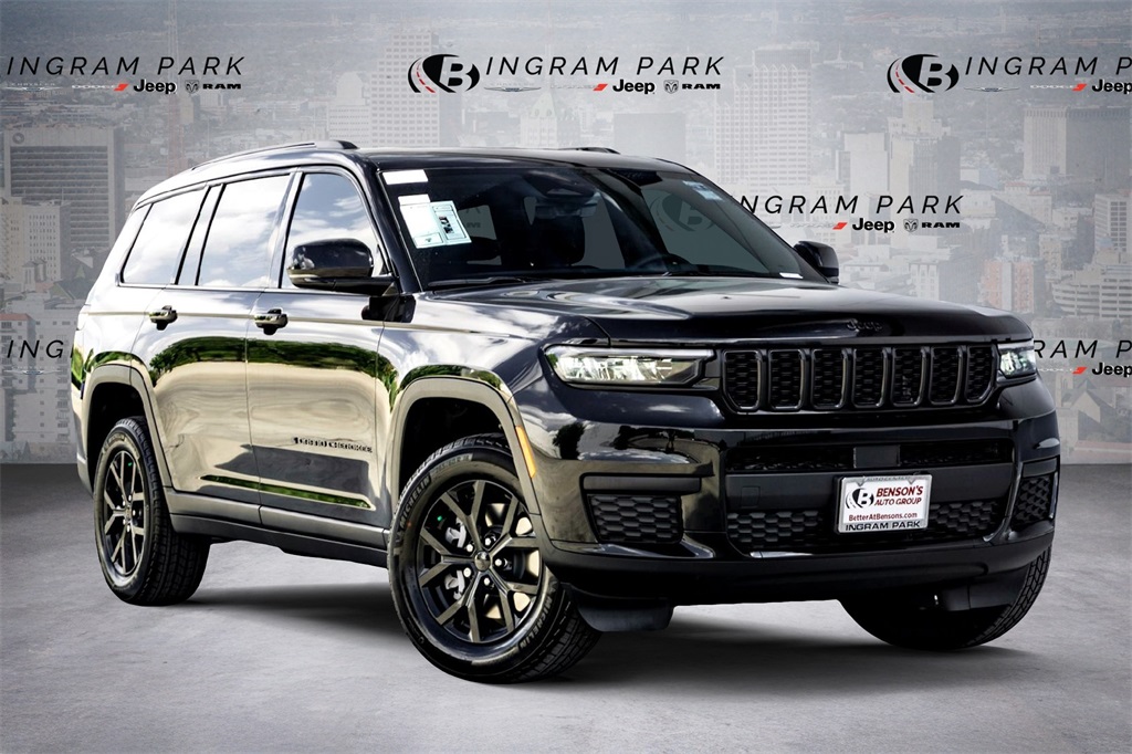 2025 Jeep Grand Cherokee L Altitude's photo