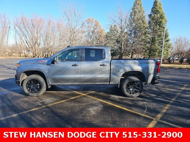 2022 Chevrolet Silverado LT's photo